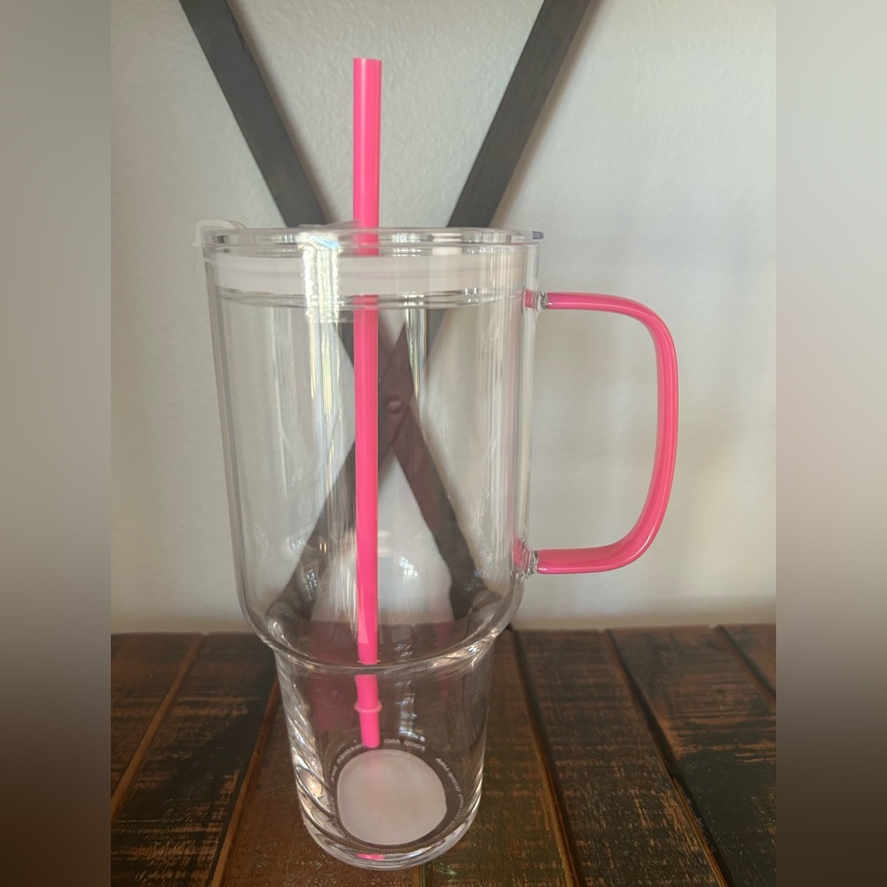 Target Bullseye's Playground 32oz Clear Glass Tumbler PINK 2025 VIRAL NEW